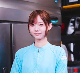 営業課先輩社員