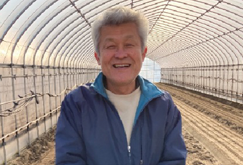 福山でトマトを栽培されているそら農園の岡田さん